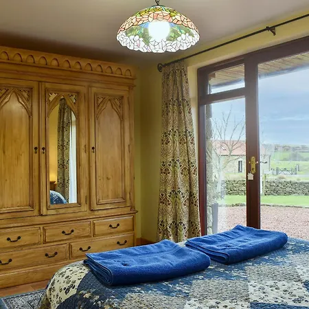 Curlew Holiday home *